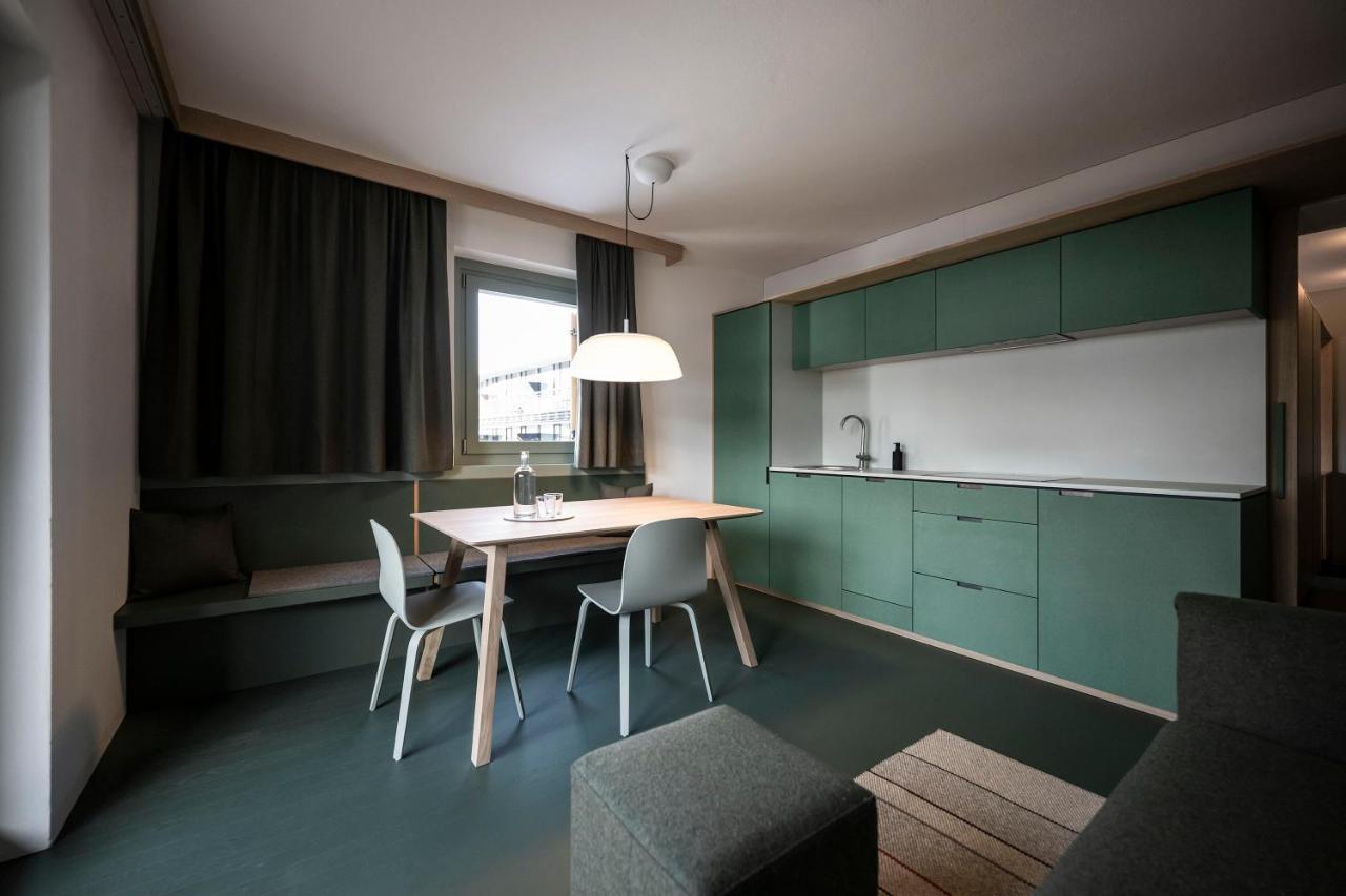 Paramount Alma Apartment